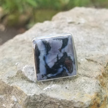 Load image into Gallery viewer, Indigo gabbro ring (size 8)