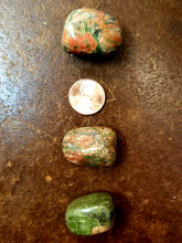 Load image into Gallery viewer, Unakite (tumbled)