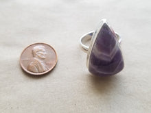 Load image into Gallery viewer, Amethyst ring (size 9)
