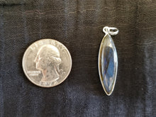 Load image into Gallery viewer, Labradorite pendant
